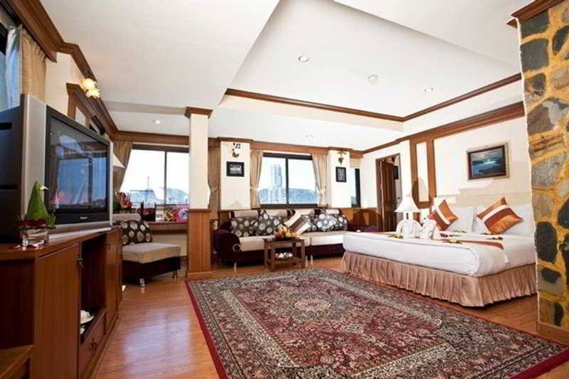 Tiger Inn Patong Εξωτερικό φωτογραφία